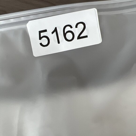 Chicos Womens Ultimate Tee XL Bright White 3/4 Tab Sleeve Silver Buttons Slub - Picture 8 of 8